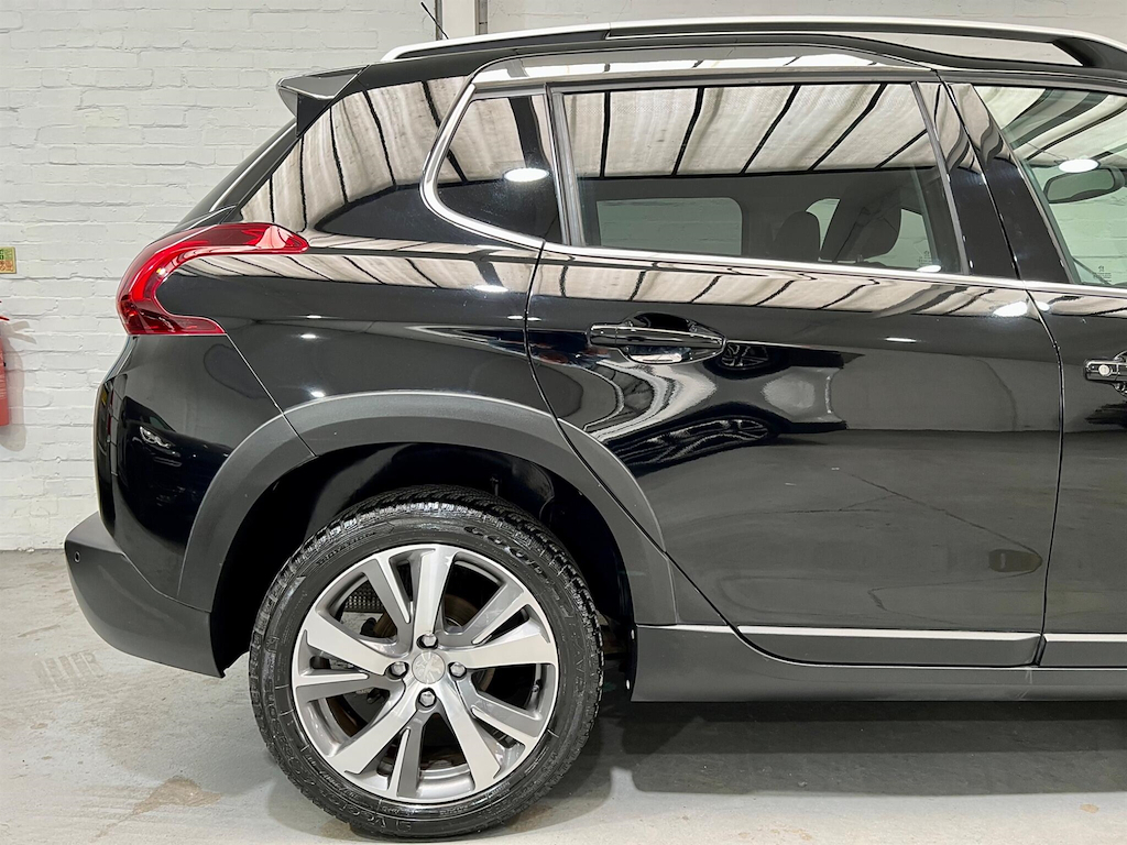 Peugeot 2008 2008 Allure Premium Black #10