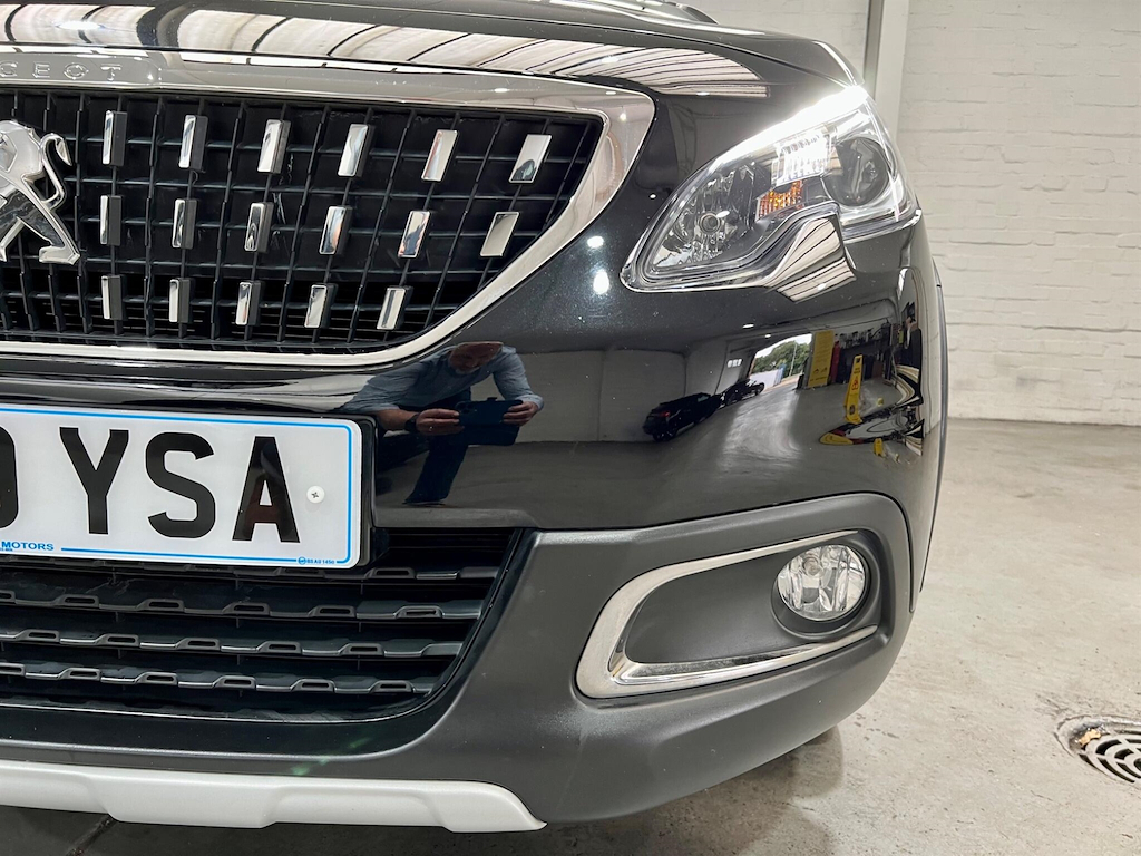 Peugeot 2008 2008 Allure Premium Black #19
