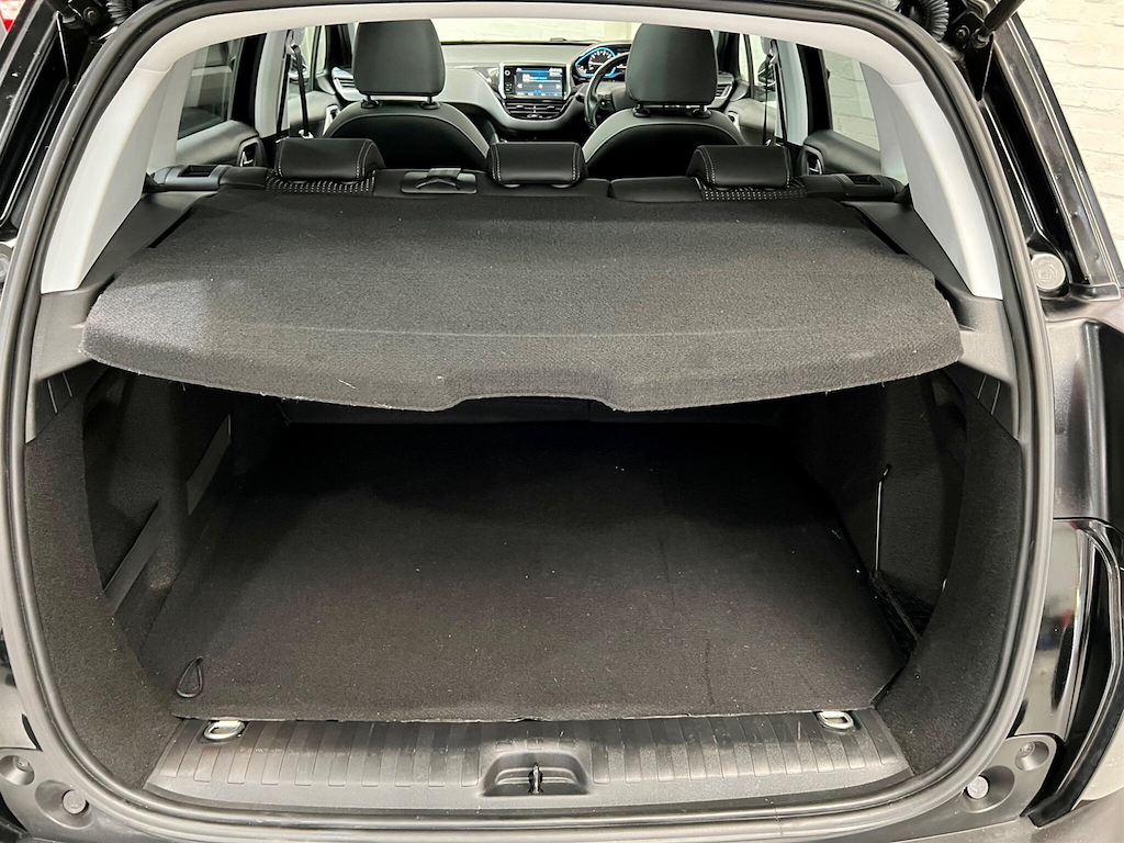 Peugeot 2008 2008 Allure Premium Black #53