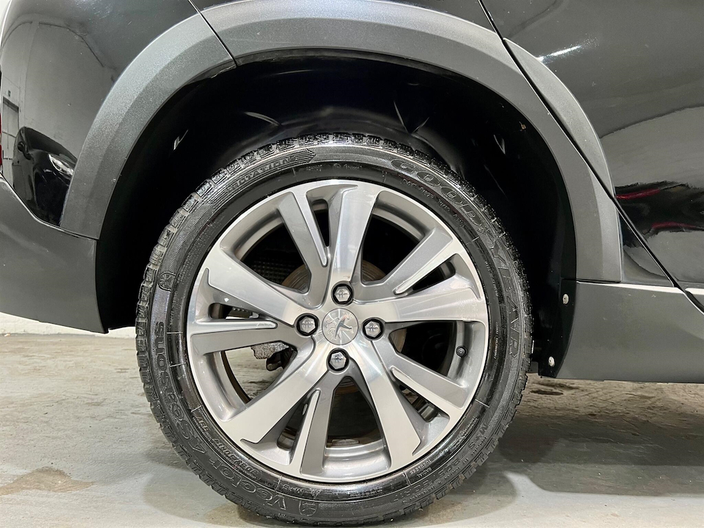 Peugeot 2008 2008 Allure Premium Black #49