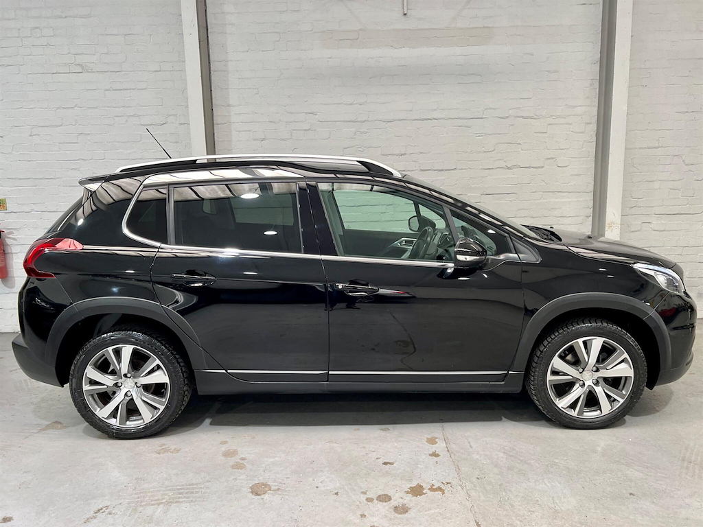 Peugeot 2008 1.2 Puretech Allure Premium Euro 6 Ss Black #2