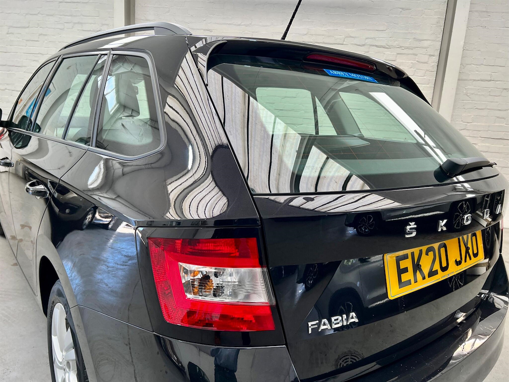 Skoda Fabia S Tsi White #46