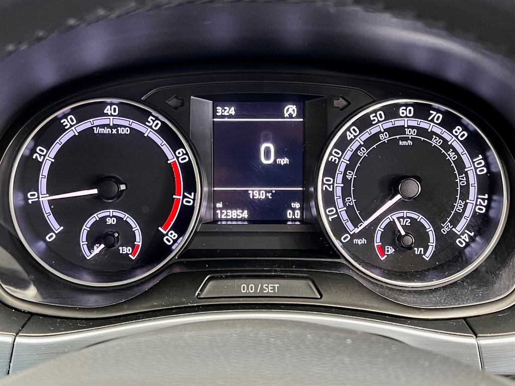 Skoda Fabia S Tsi White #19