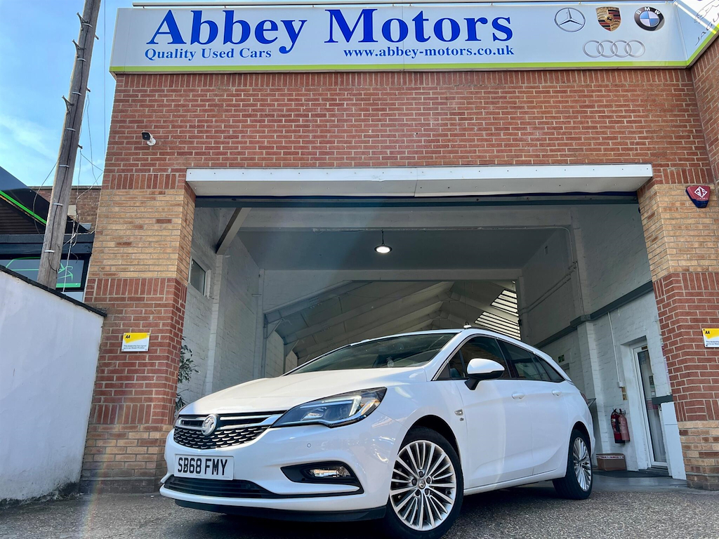 Vauxhall Astra 1.4T 16V 150 Sri Nav Red #1