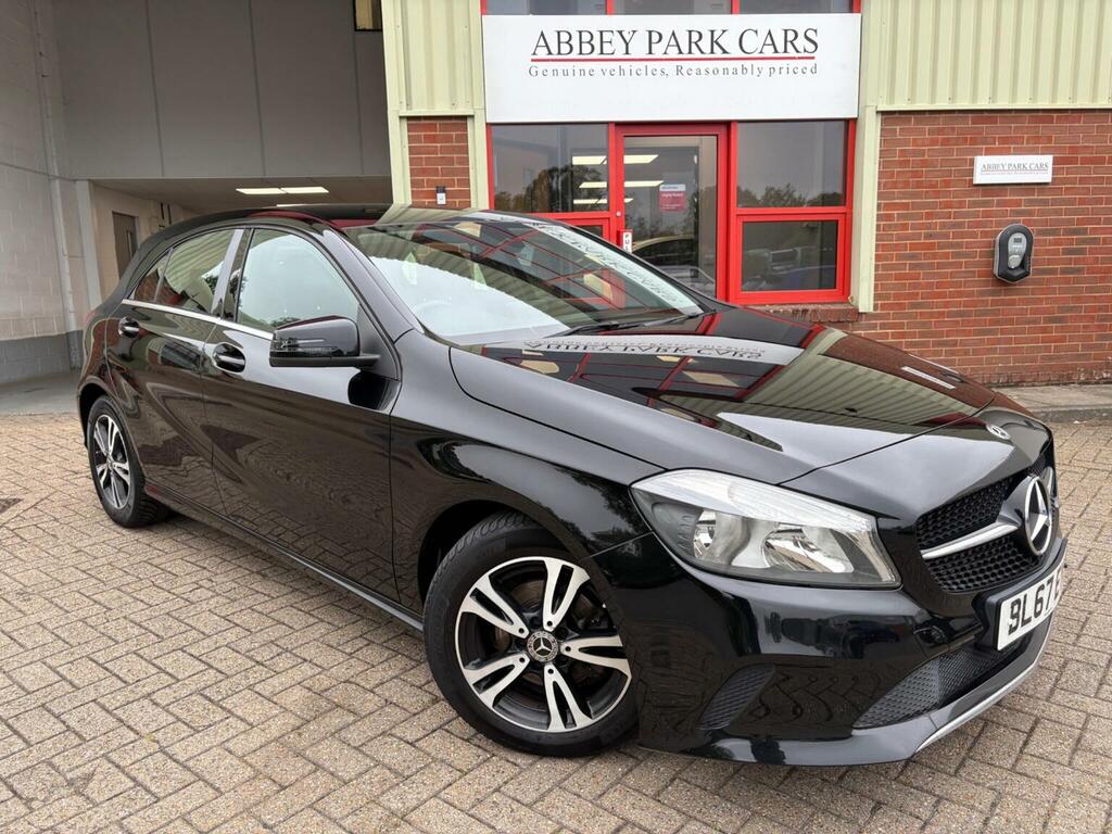 Mercedes-Benz A Class Hatchback 1.5 A180d Se Euro 6 Ss 201767 Black