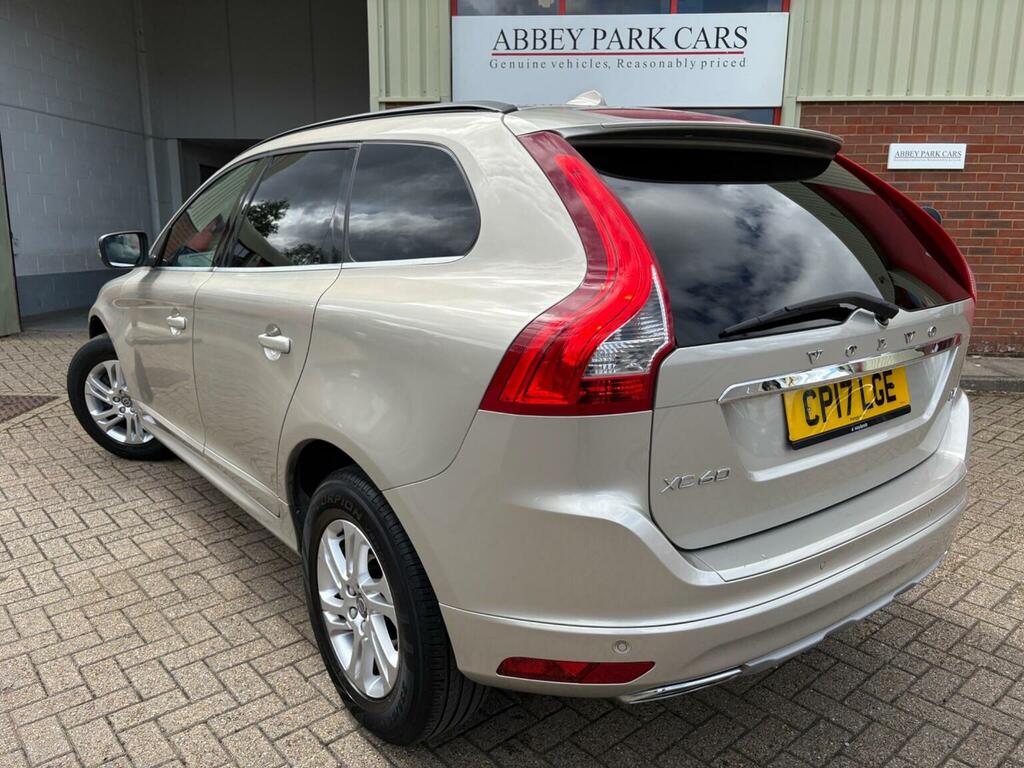 Volvo XC60 2.0 D4 Se Nav Euro 6 Ss Gold #4