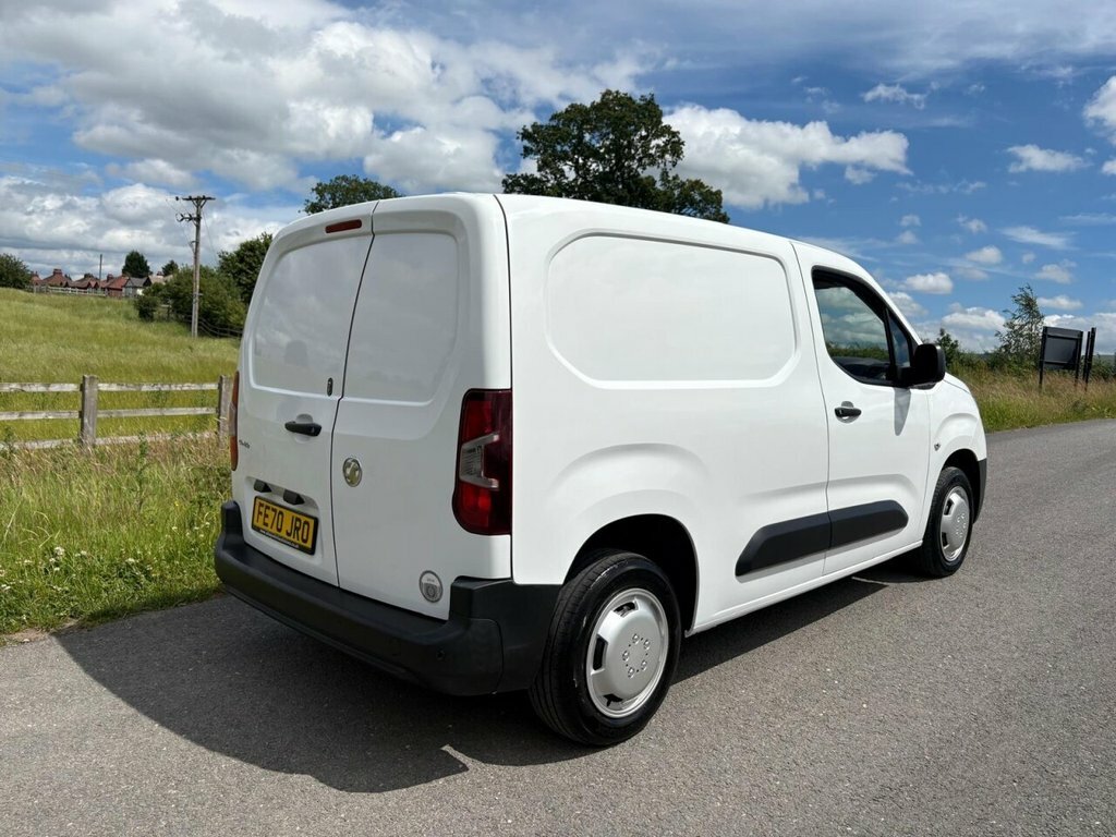 Vauxhall Combo 1.5L Edition FE70JRO White #6