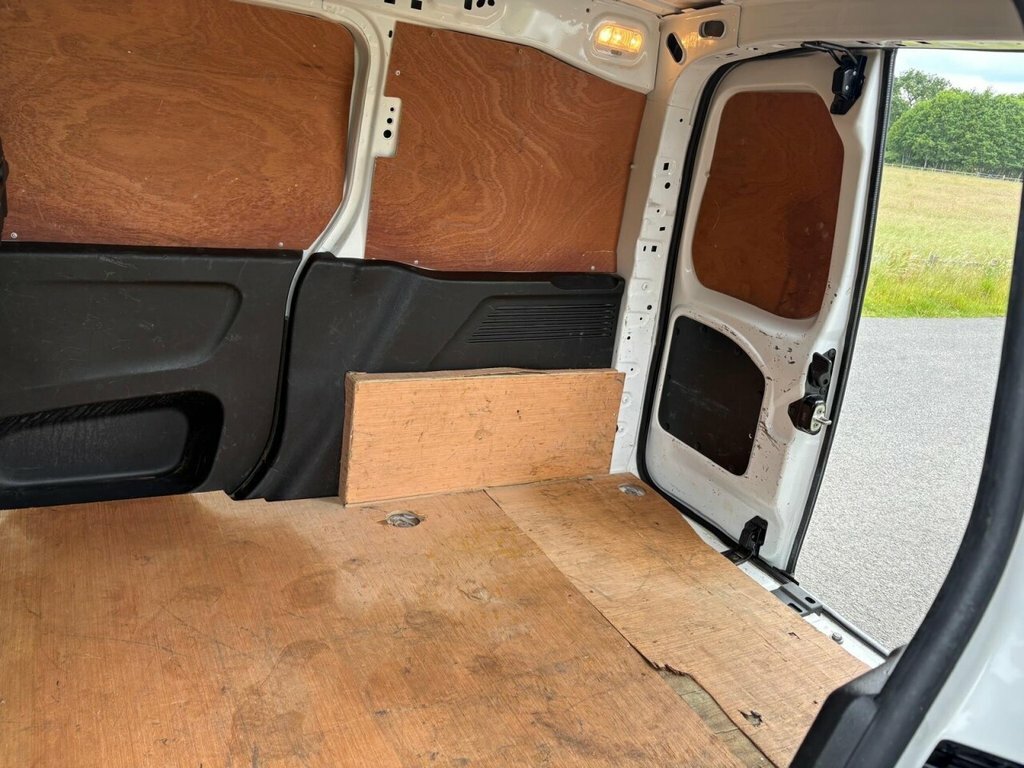 Vauxhall Combo 2300 1.5 Turbo D 100Ps H1 Sportive Van White #14