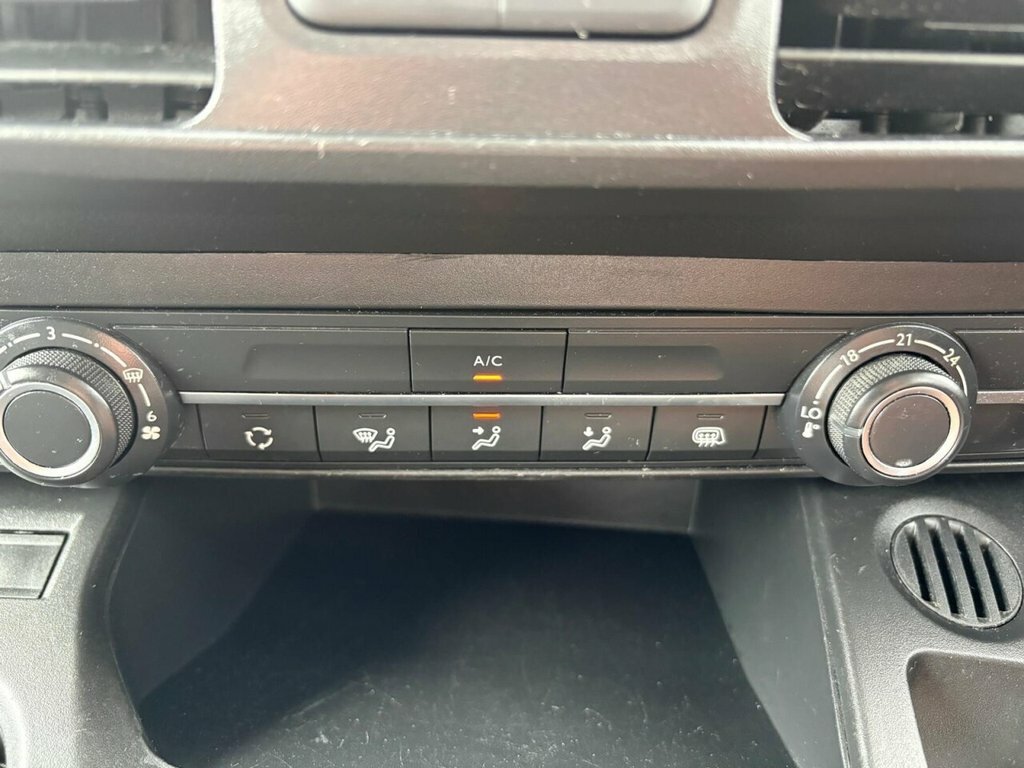 Vauxhall Combo 2300 1.5 Turbo D 100Ps H1 Sportive Van White #19
