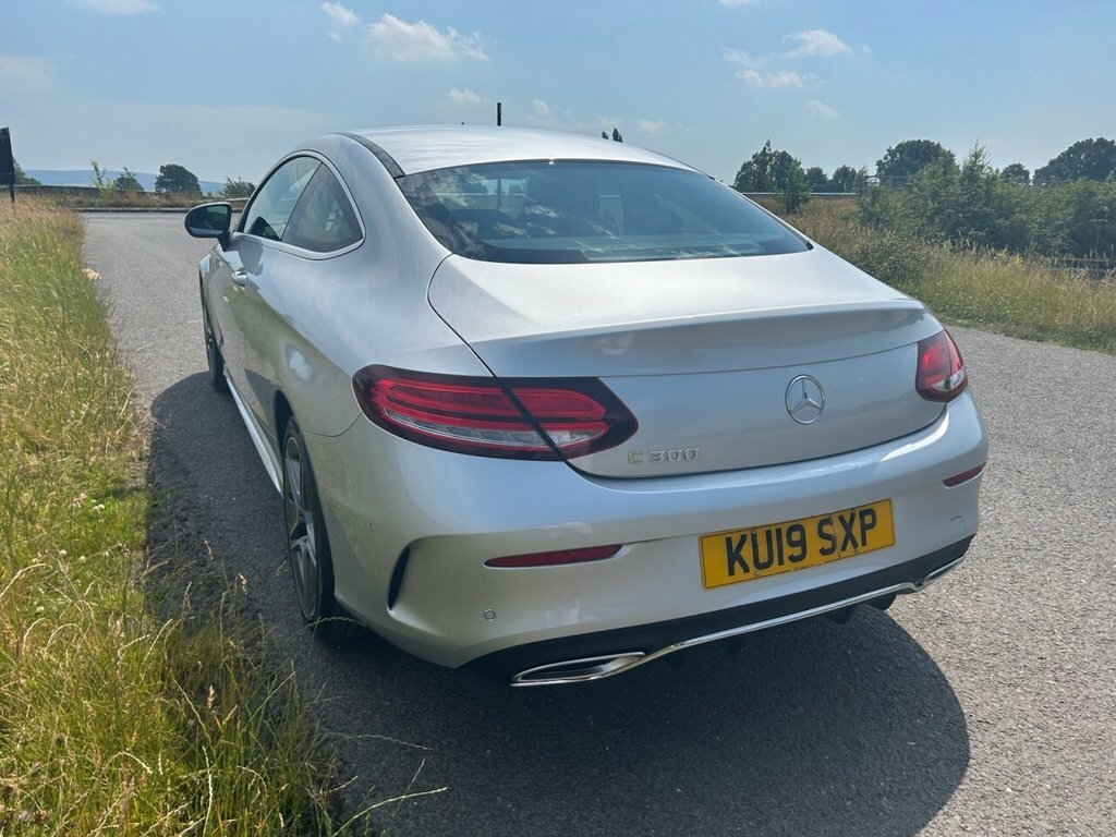 Mercedes-Benz C Class 2L Amg Line Silver #6