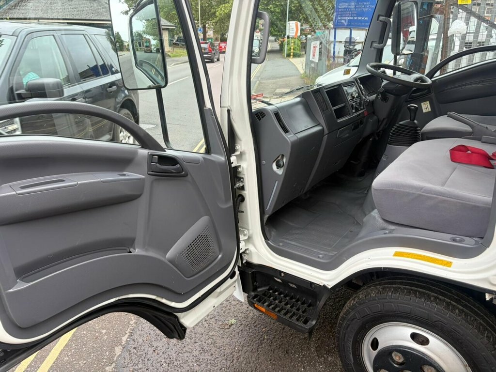 Isuzu N35.125t White #7