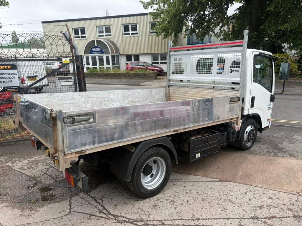 Isuzu N35.125t White #5