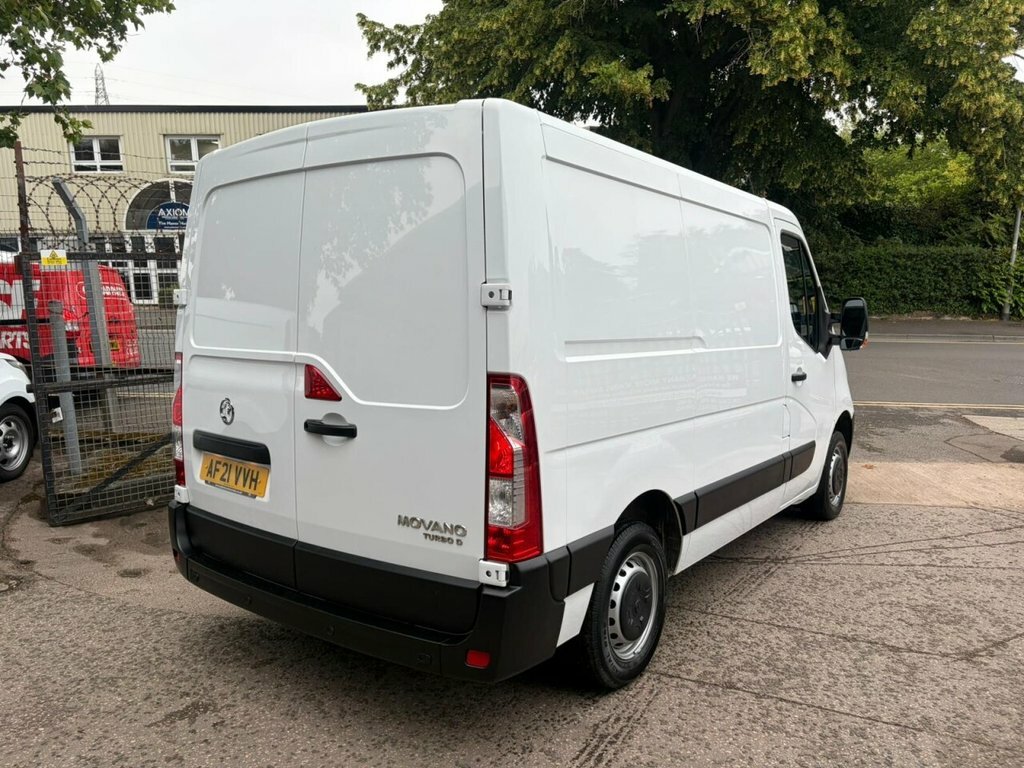 Vauxhall Movano 2.3L Cdti 3500 Biturbo Griffin Panel Van Diese White #8
