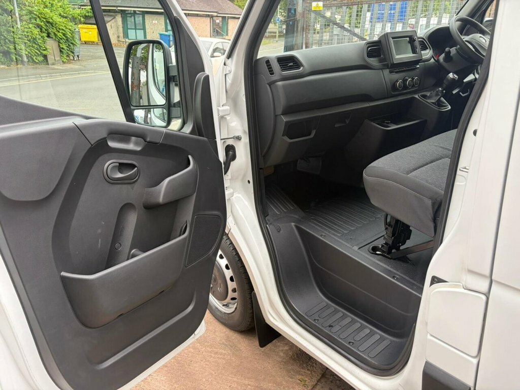 Vauxhall Movano 2.3L Cdti 3500 Biturbo Griffin Panel Van Diese White #15