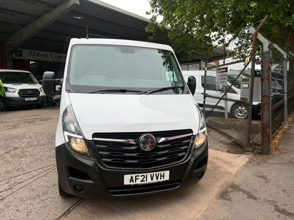 Vauxhall Movano 2.3L Edition White #5
