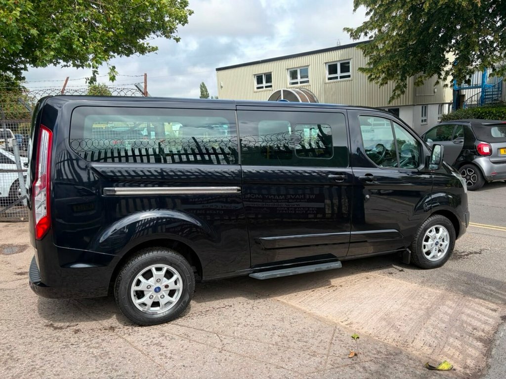 Ford Tourneo Custom 2.2L Limited Black #6