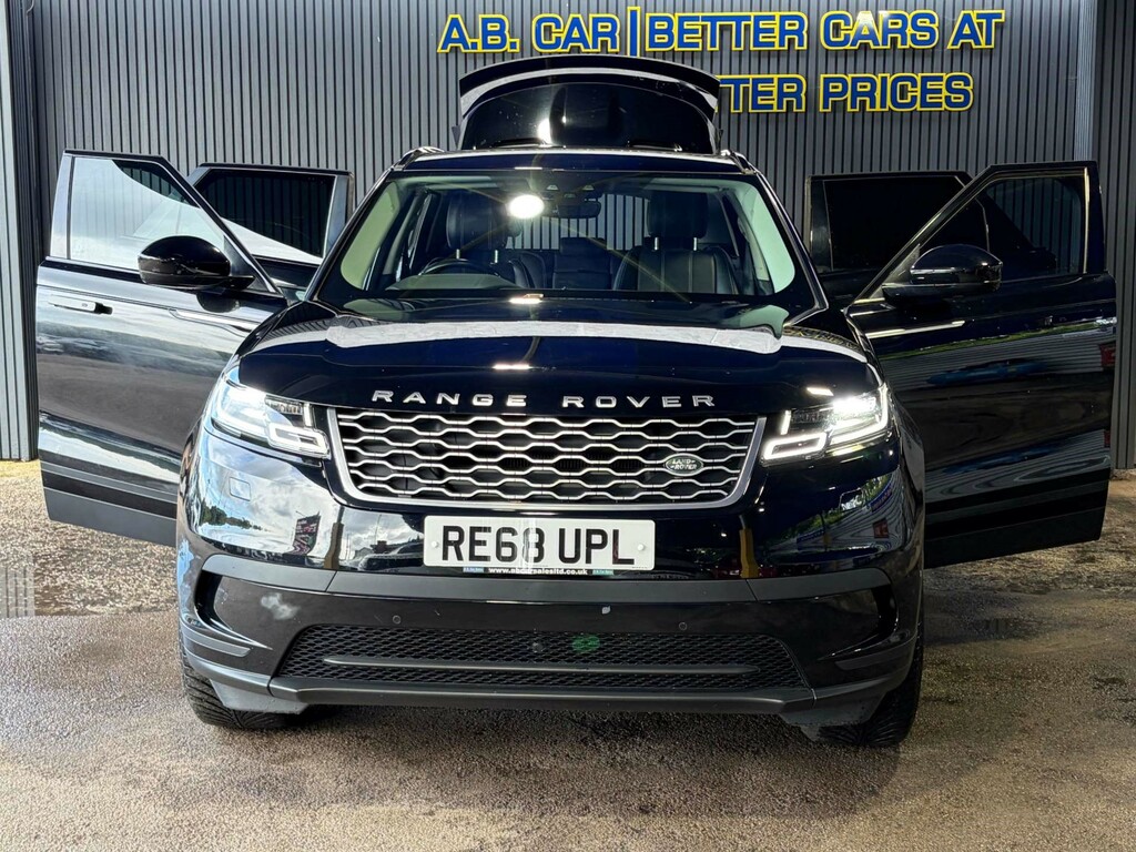 Land Rover Range Rover Velar S Black #2