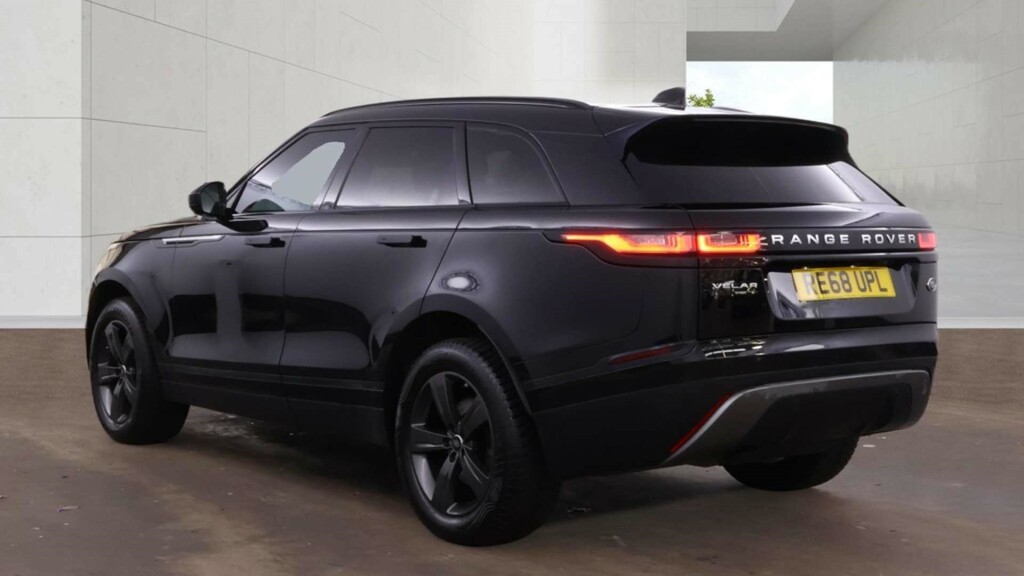 Land Rover Range Rover Velar S Black #2