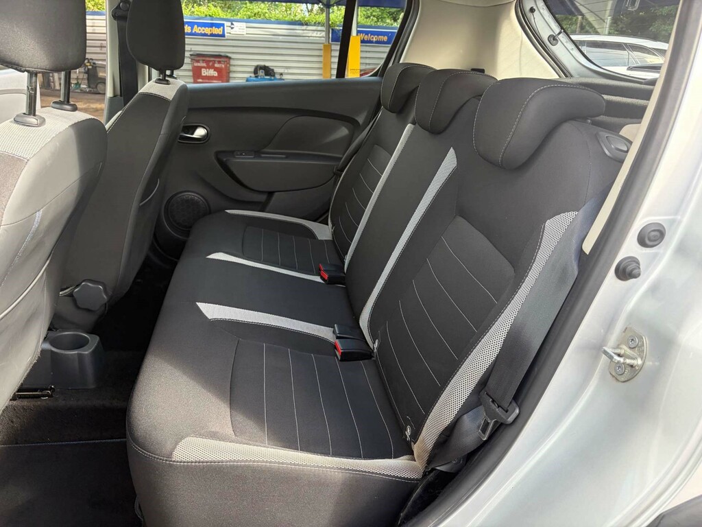 Dacia Sandero Ambiance Sce White #9