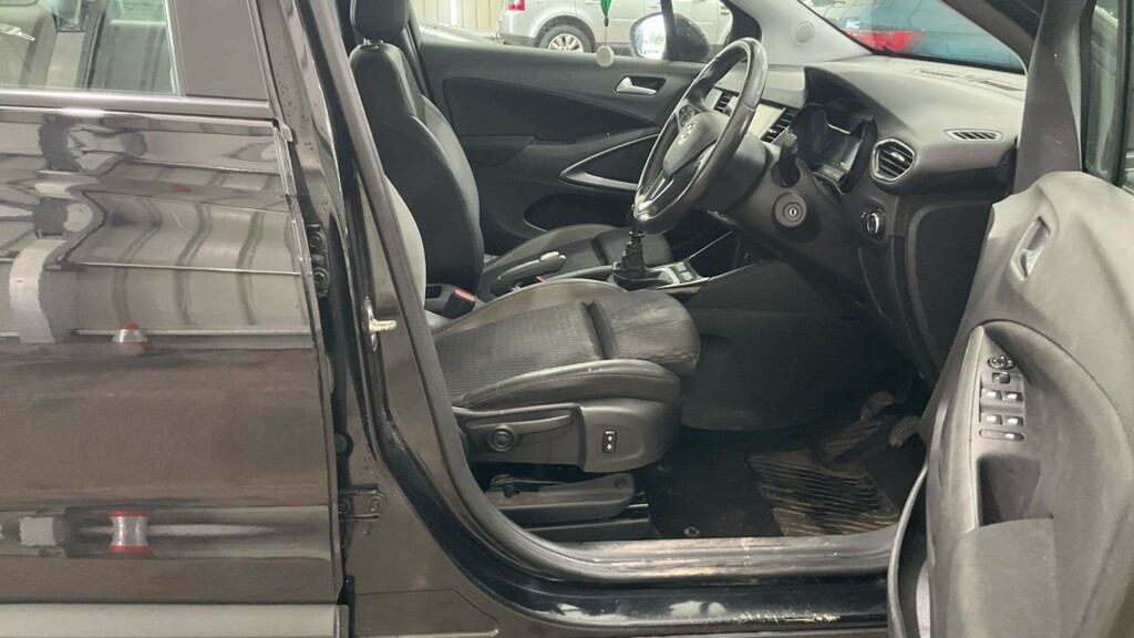 Vauxhall Crossland X Petrol #5