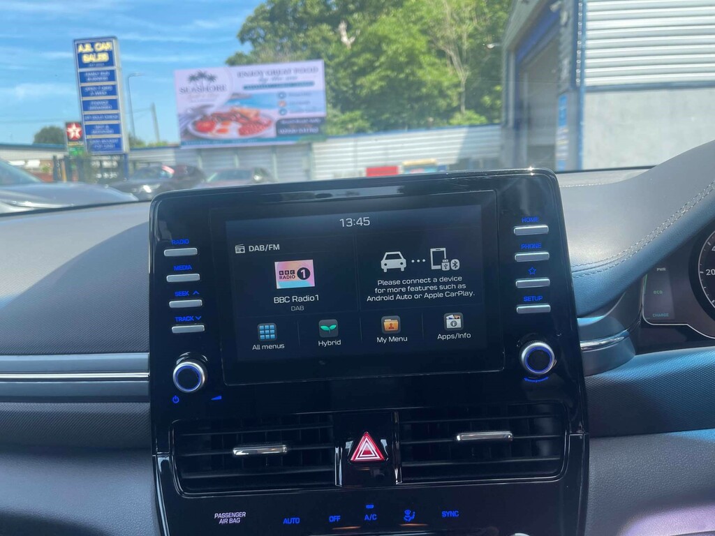 Hyundai Ioniq Hybrid  #6