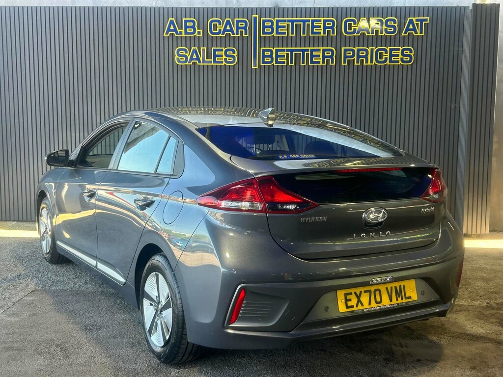 Hyundai Ioniq Hybrid  #2
