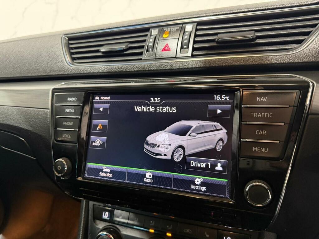 Skoda Superb 2.0 Tdi Se L Executive Hatchback #24