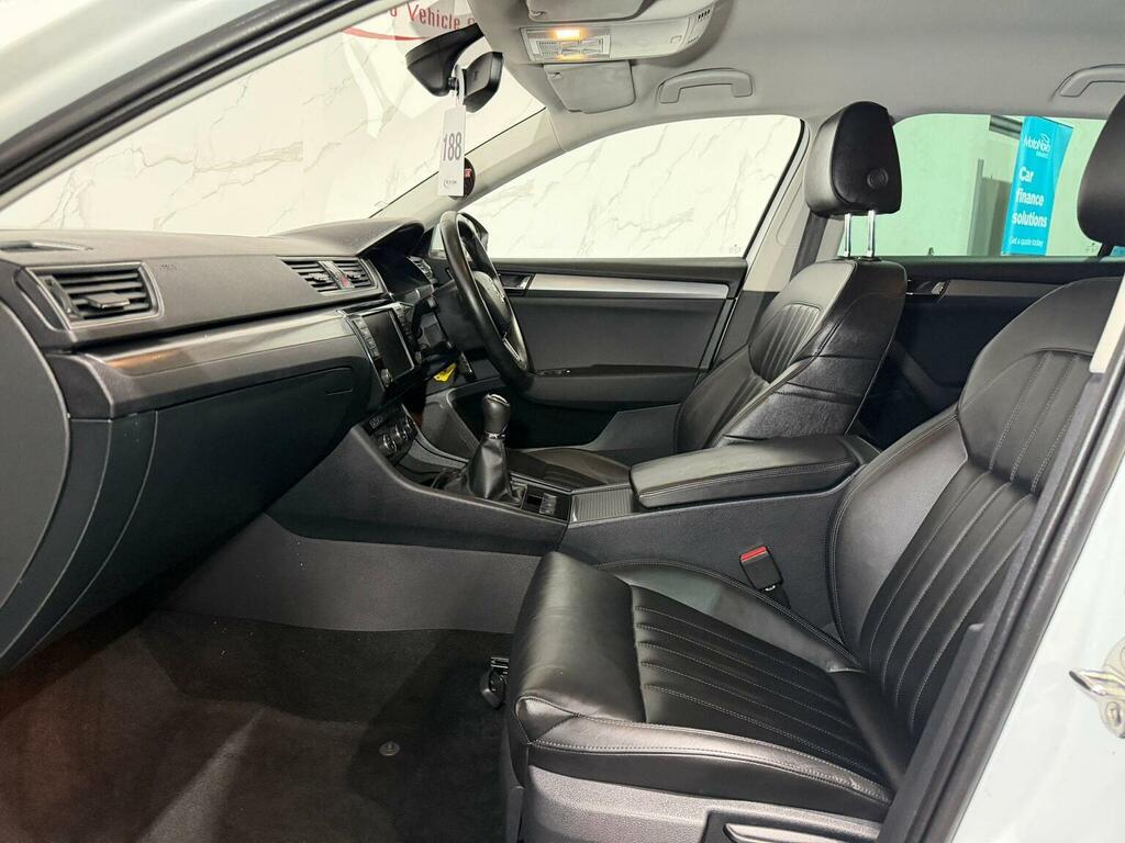 Skoda Superb 2.0 Tdi Se L Executive Hatchback #16