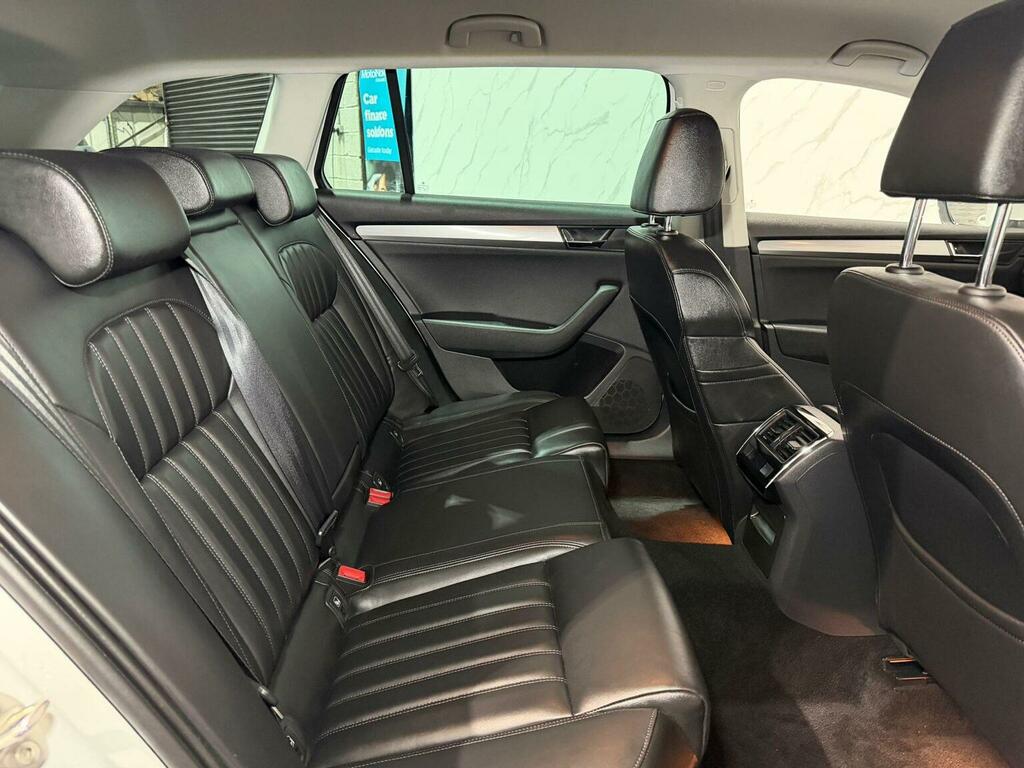 Skoda Superb 2.0 Tdi Se L Executive Hatchback #11