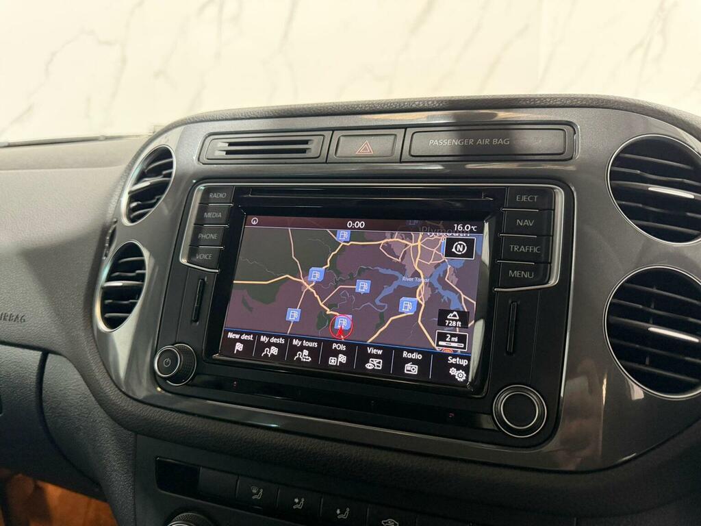 Volkswagen Tiguan Tdi Bluemotion Tech Se White #24