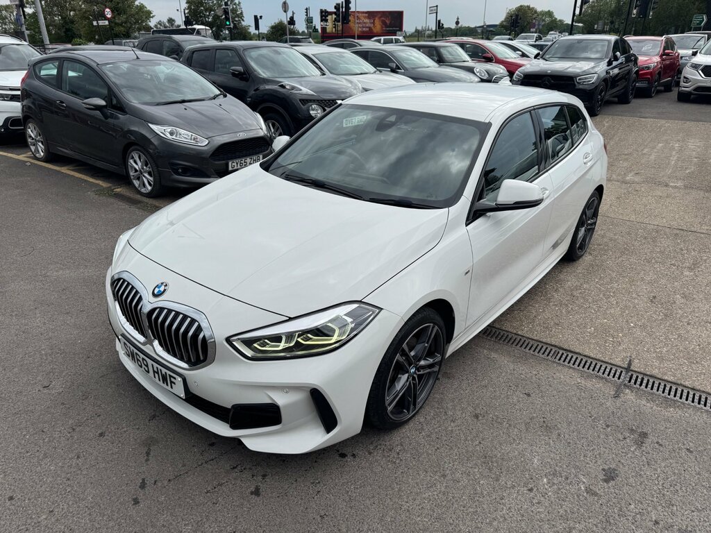 BMW 1 Series 1.5 118I M Sport Hatchback Dct Euro 6 SW69HWF White #4
