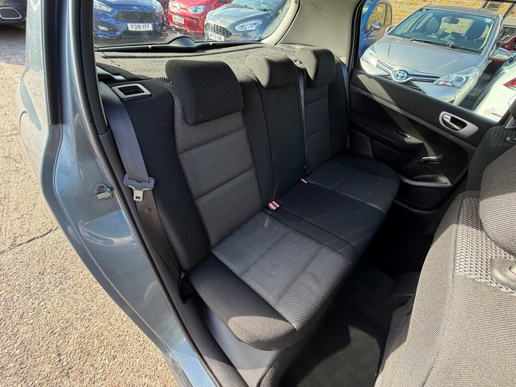 Peugeot 307 S Hdi 90 Red #43