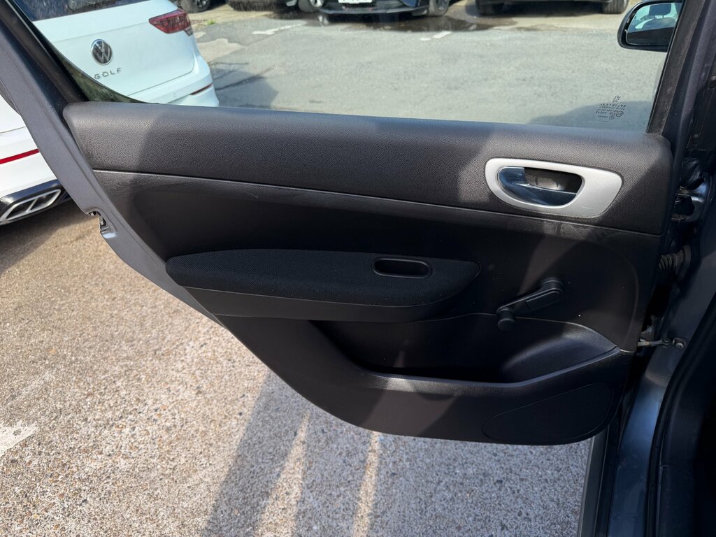 Peugeot 307 S Hdi 90 Red #42