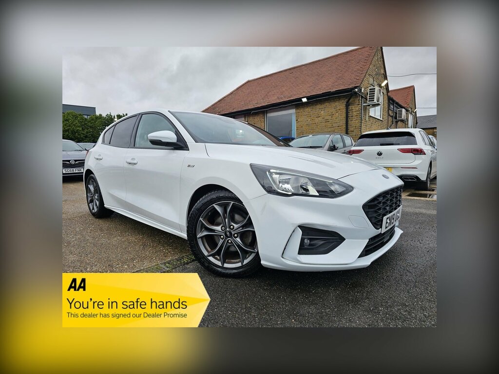Ford Focus 1.0T Ecoboost St-line Hatchback Eu White