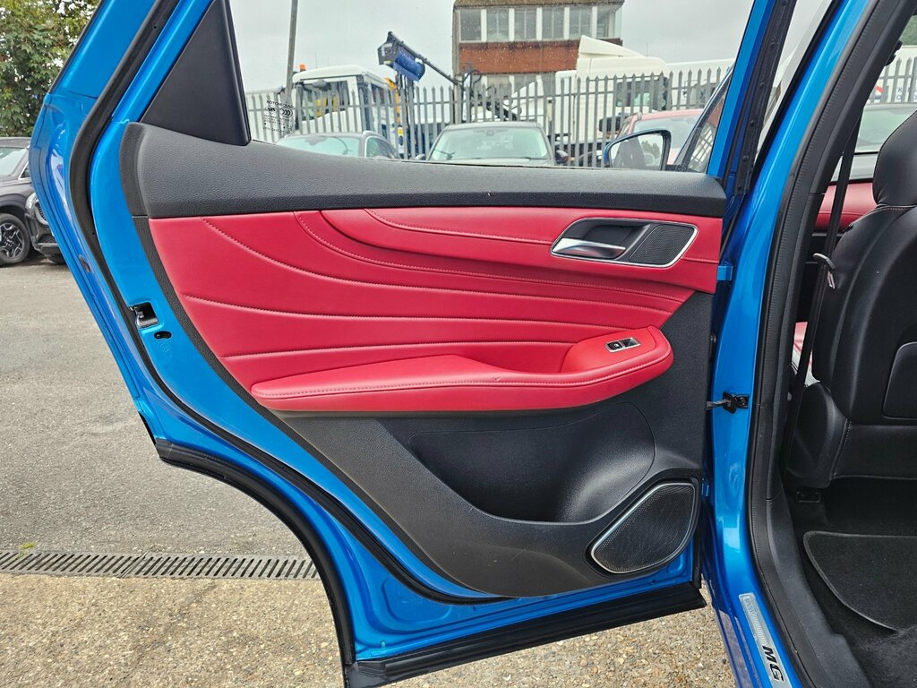MG HS 1.5 T-gdi Excite Dct Blue #31