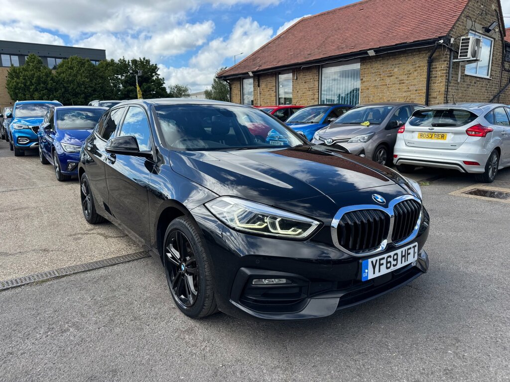 BMW 1 Series 1.5 118I Sport Hatchback Euro 6 Black #4