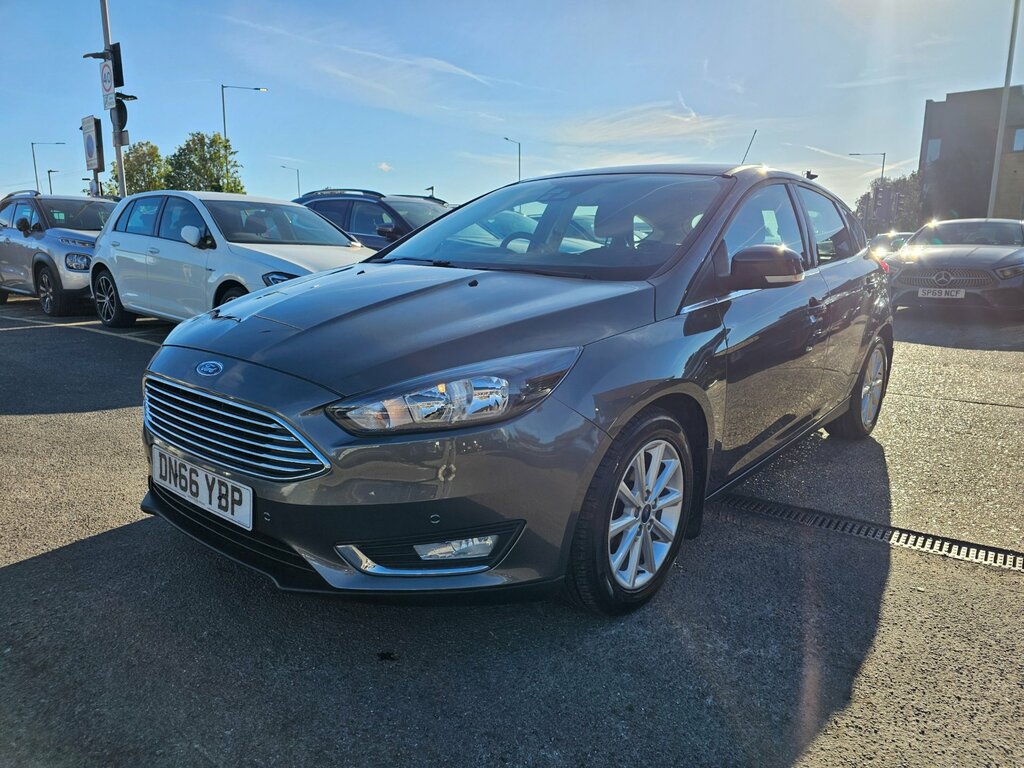 Ford Focus 1.0T Ecoboost Titanium Hatchback Grey #5