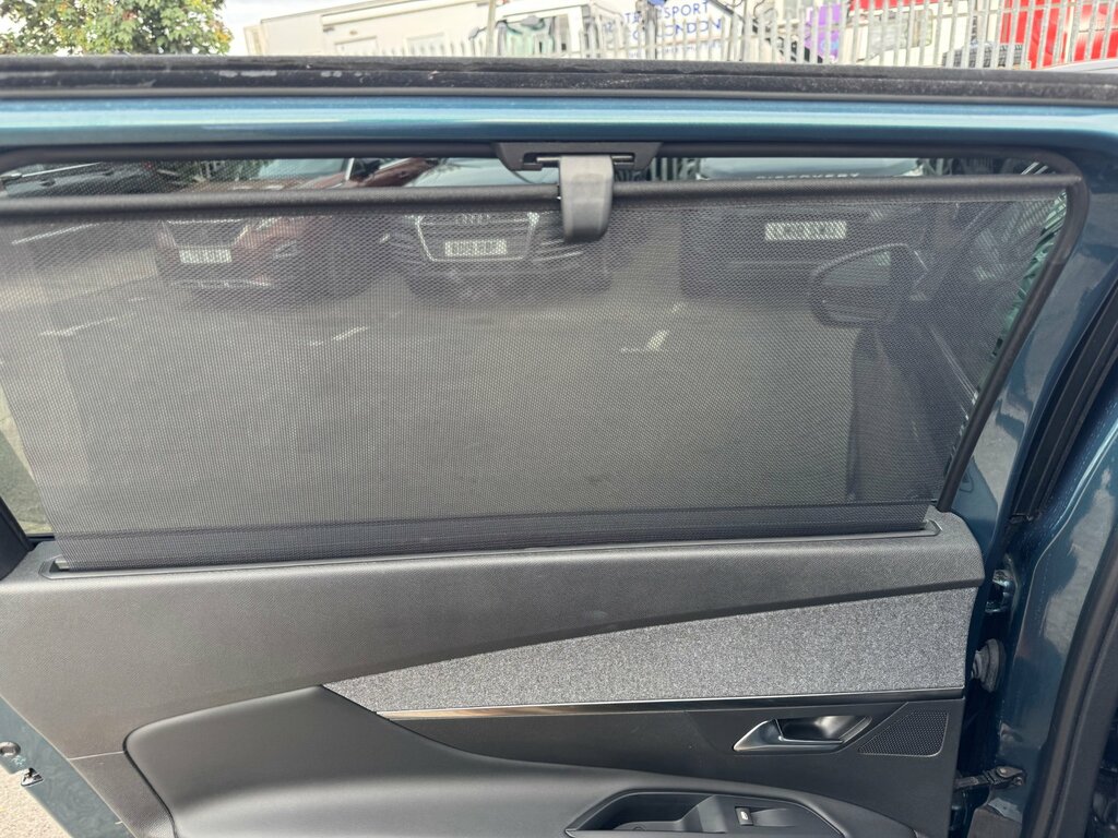 Peugeot 5008 Hatchback Grey #39