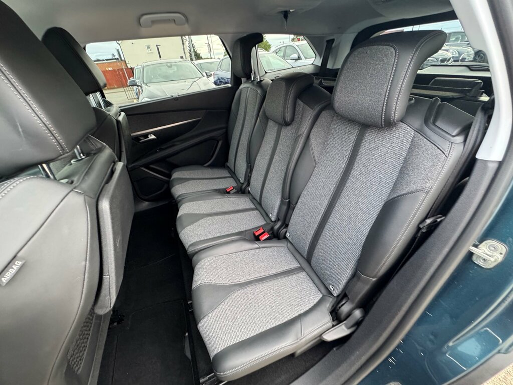 Peugeot 5008 Hatchback Grey #32