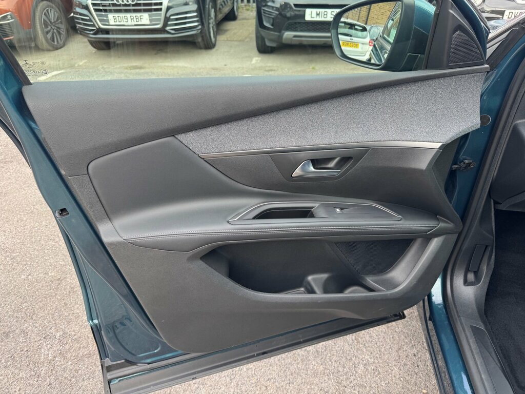 Peugeot 5008 Hatchback Grey #37
