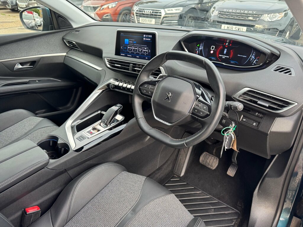 Peugeot 5008 Hatchback Grey #15