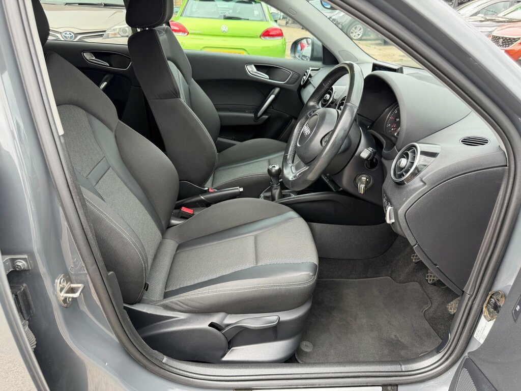 Audi A1 A1 Sport Tfsi Black #24