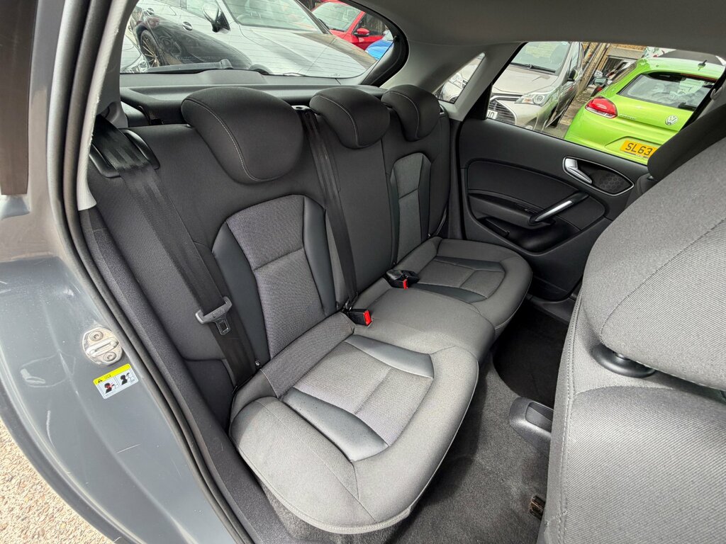 Audi A1 A1 Sport Tfsi Black #47