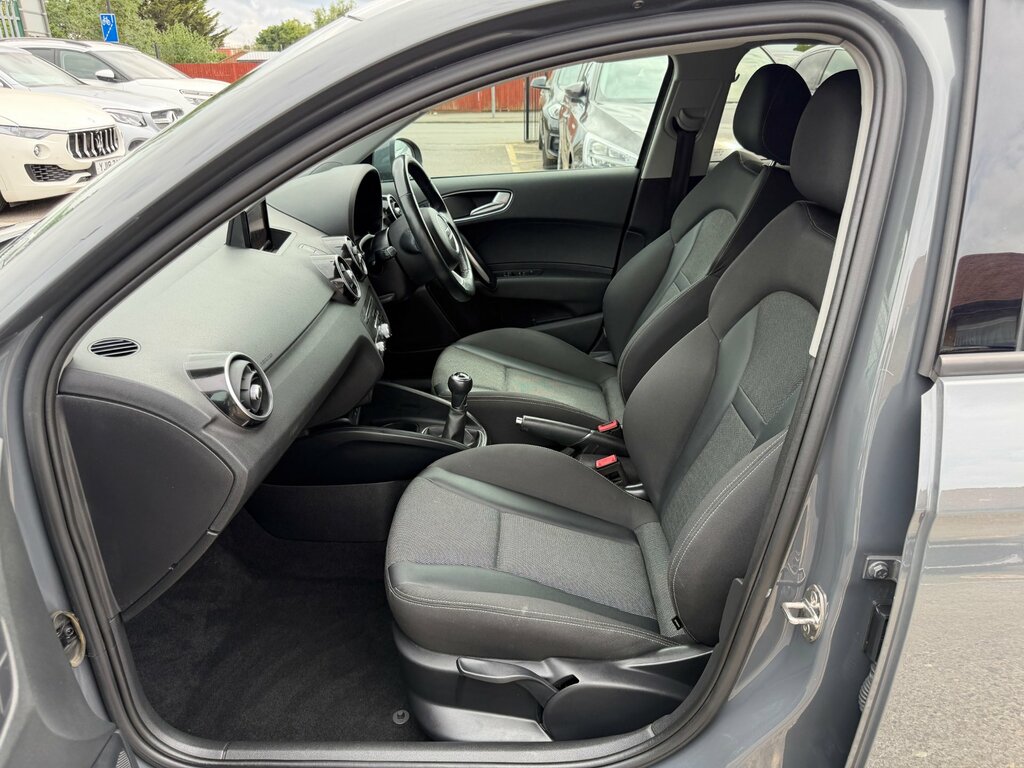 Audi A1 A1 Sport Tfsi Black #37