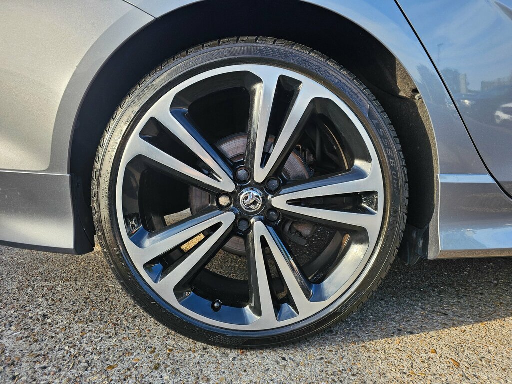 Vauxhall Insignia 1.6 Turbo D Ecotec Tech Line Nav Estate Black #18