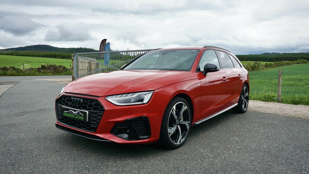 Audi A4 Avant 2.0 Tfsi 40 Black Edition SM73EJD Red #3