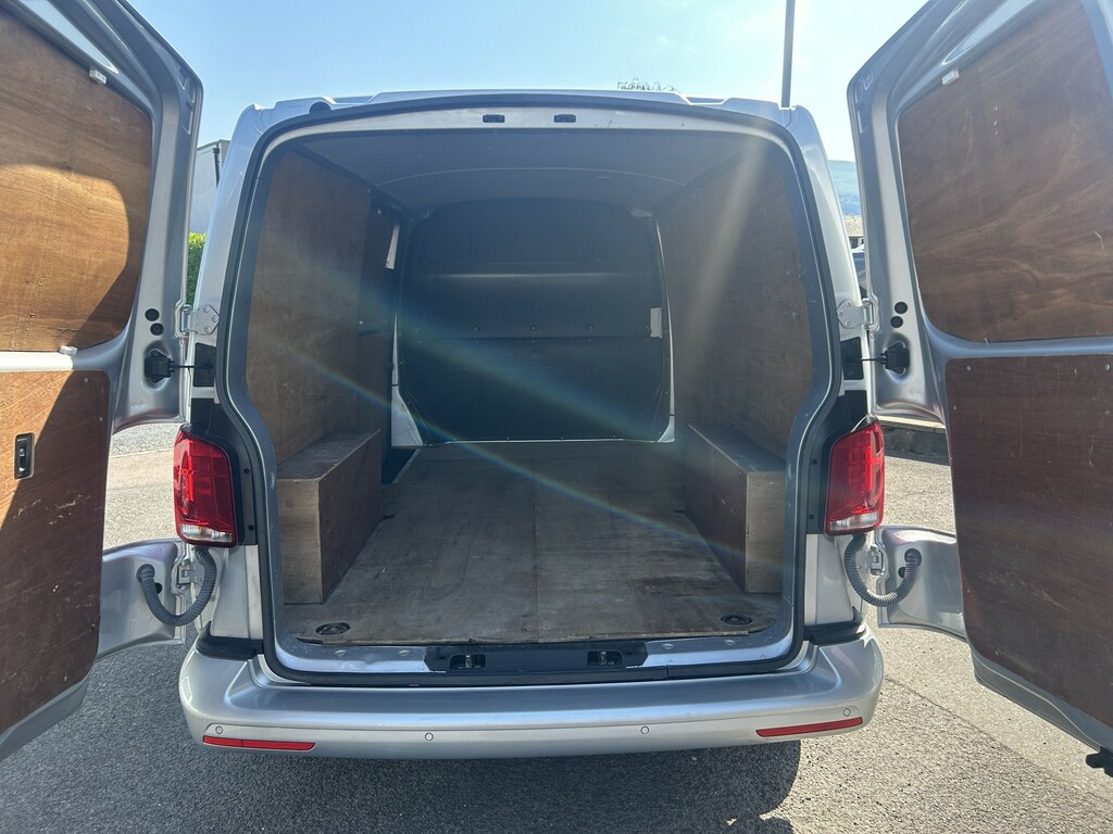 Volkswagen Transporter 2L Highline Silver #8