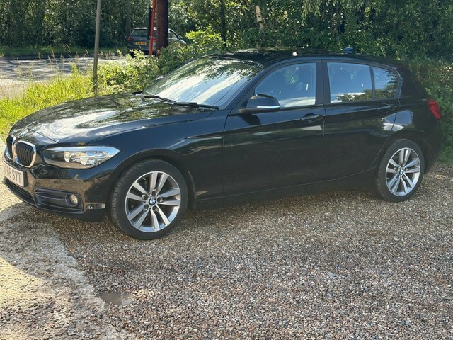 BMW 1 Series 118I Sport Hatchback AF66SYT Black #2