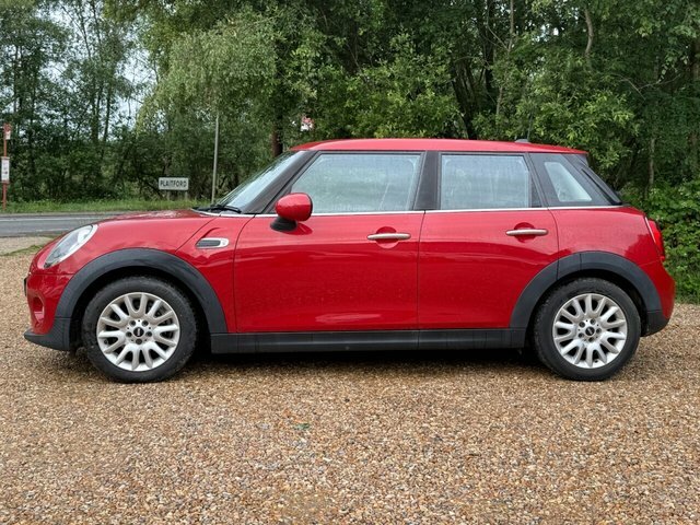 Mini Hatch Cooper Hatchback LN15GJE Red #2