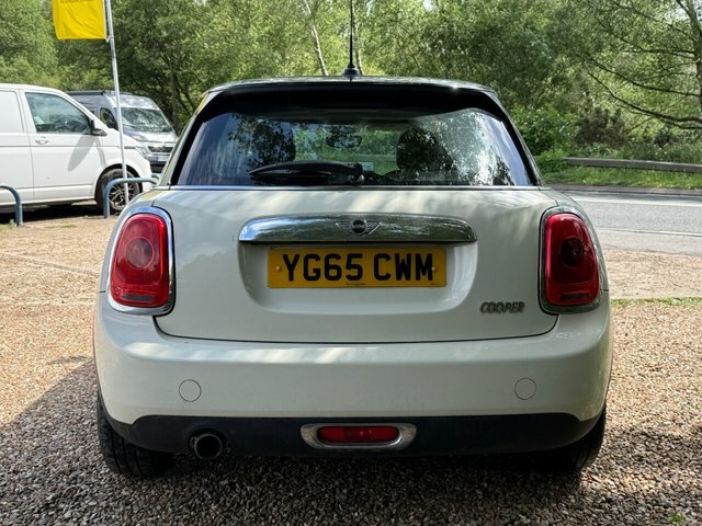 Mini Hatch Cooper Hatchback YG65CWM White #3